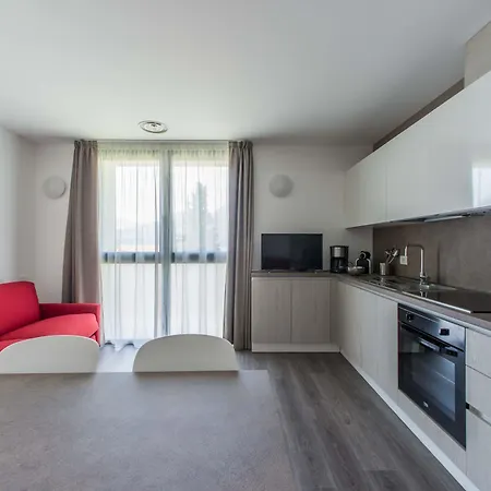 Residenza Decimina 바레나