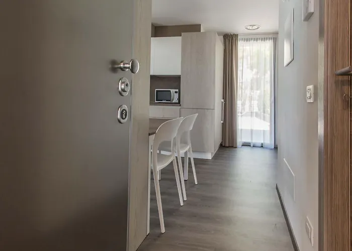 Residenza Decimina * 瓦伦纳