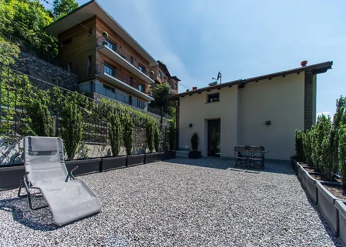 Residenza Decimina 公寓 *