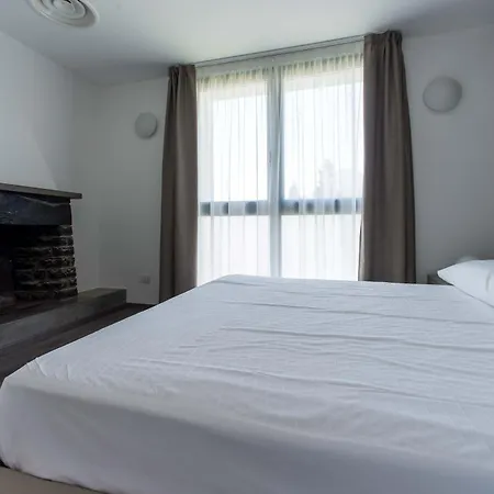 Residenza Decimina 公寓