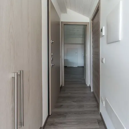 Residenza Decimina 瓦伦纳