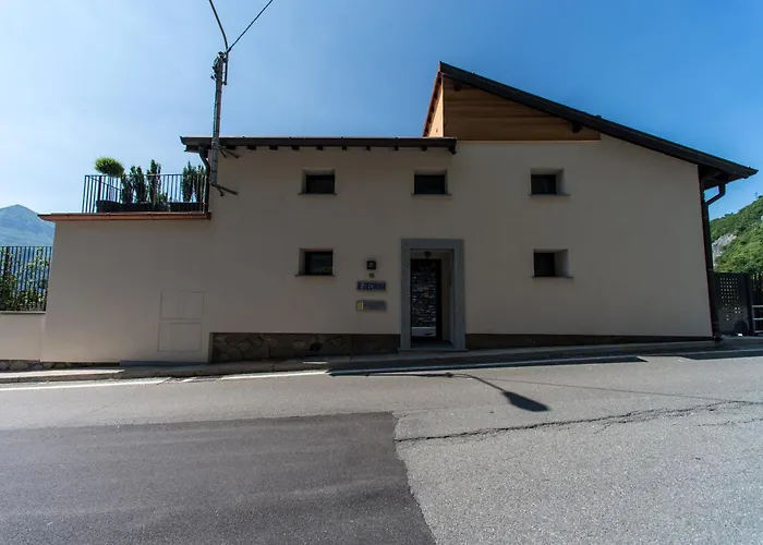 Residenza Decimina Varenna